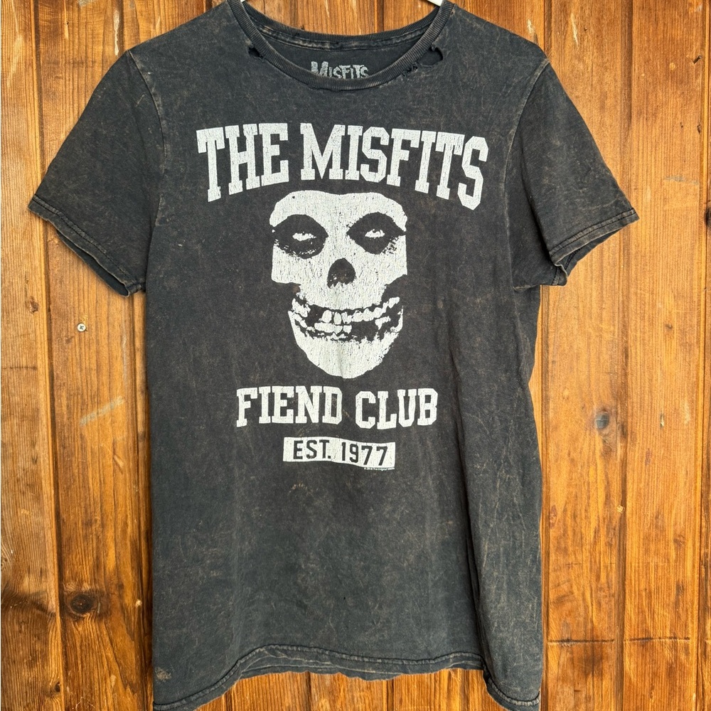 DISTRESSED MISFITS TEE ⚡️💀